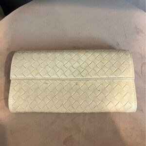 Bottega long wallet beige/cream